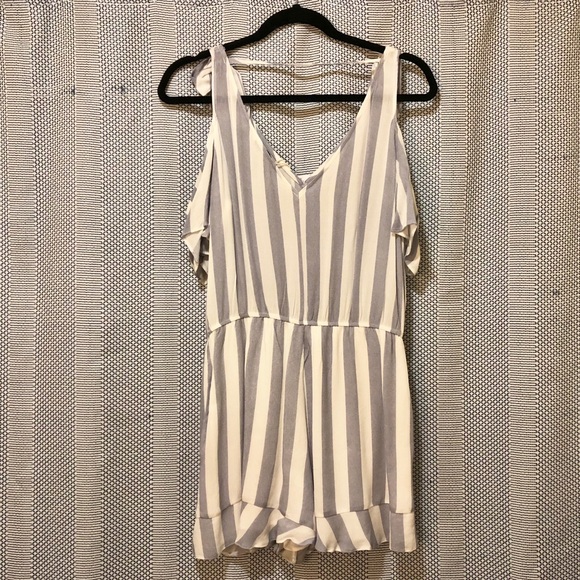 American Eagle Romper - Picture 3 of 4
